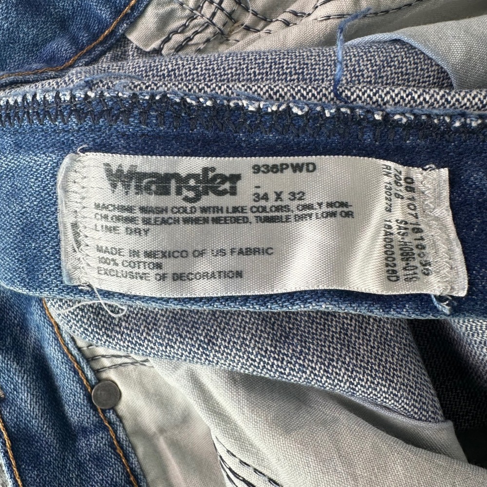 Wrangler Jeans Mens 34x32 936PWD Cowboy Cut Slim Fit Blue Denim Distressed - Picture 4 of 12